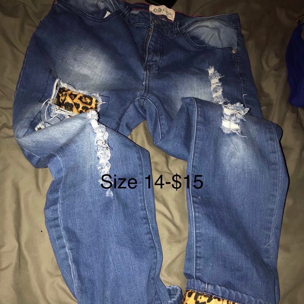 L&B Jeans with leopard print cuffs